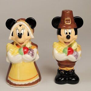 Disney Parks Mickey & Minnie Mouse Salt & Pepper Shakers Thanksgiving Pilgrims